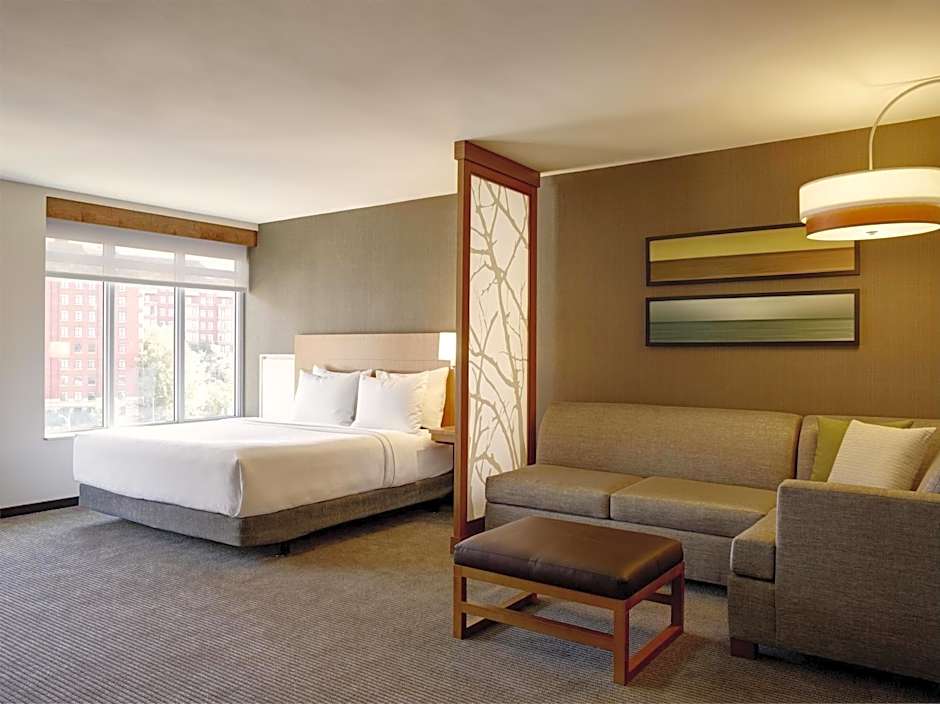 Hyatt Place Arlington Courthouse Plaza