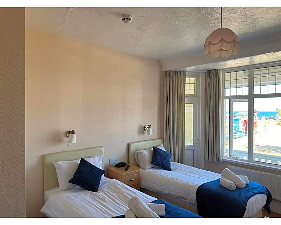 Cambria Hotel