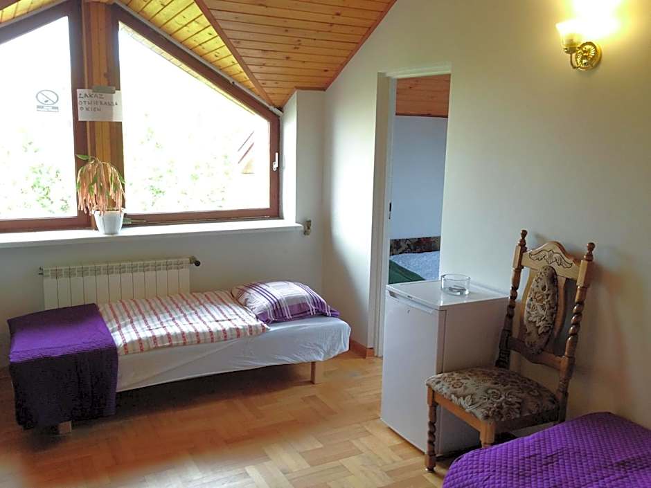 Green Country Hostel