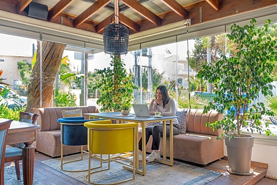 Maison 66 Riviera Hotels