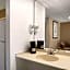 Days Inn by Wyndham Panama City Beach/Ocean Front