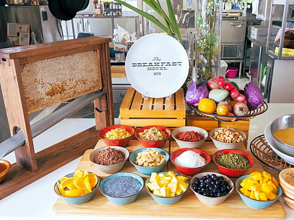 The BREAKFAST HOTEL MARCHE Ishigaki Island