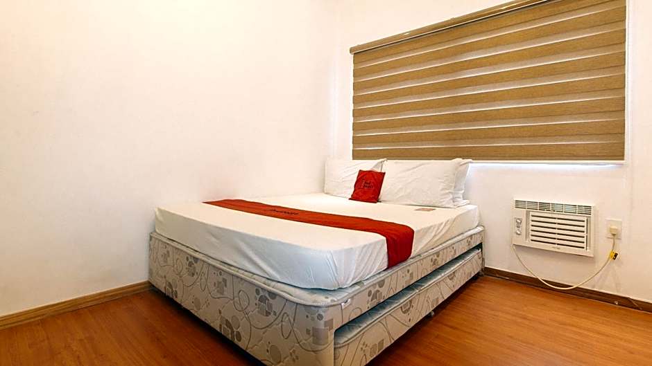 RedDoorz @ Sun Miles Condominium