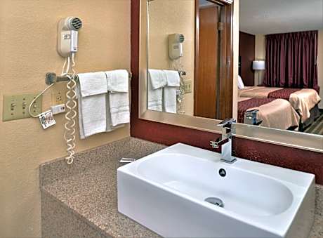 Deluxe King Room - Disability Access/Smoking