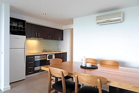 One-Bedroom Apartment - Ground Level (No View)