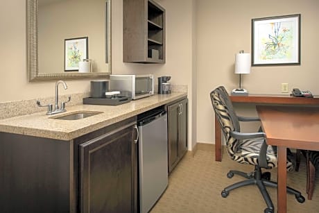 3Rm Executive Suite-2 Bedrooms-1Kg/2Qns Nosmk