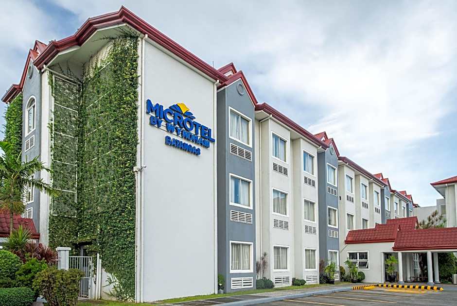 Microtel by Wyndham Batangas