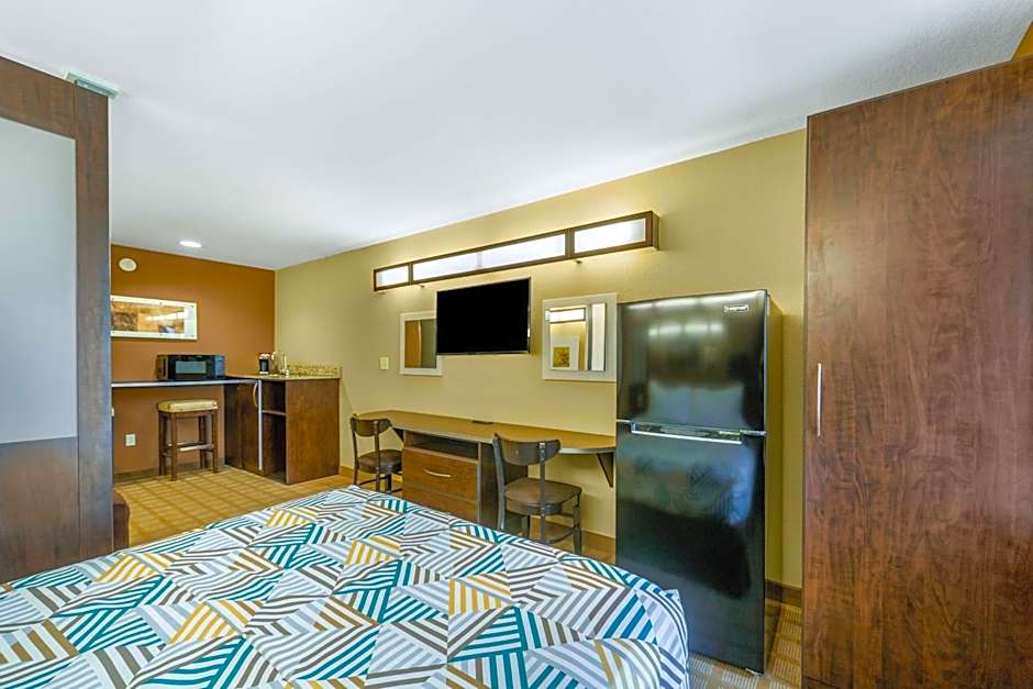 Studio 6 Suites Breaux Bridge, LA