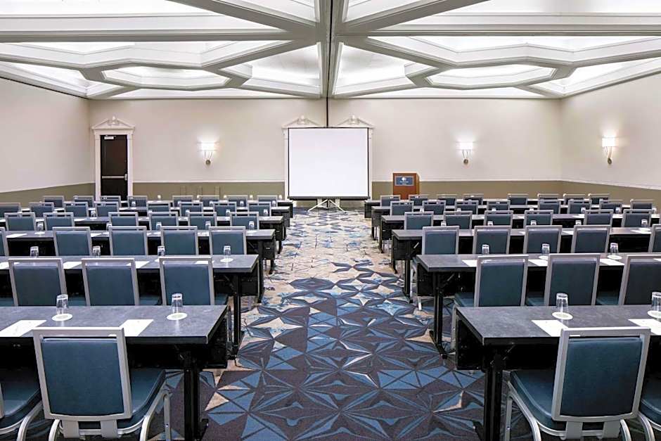 DoubleTree by Hilton Nashua