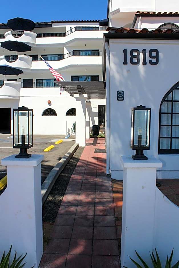 The Surfbreak Hotel