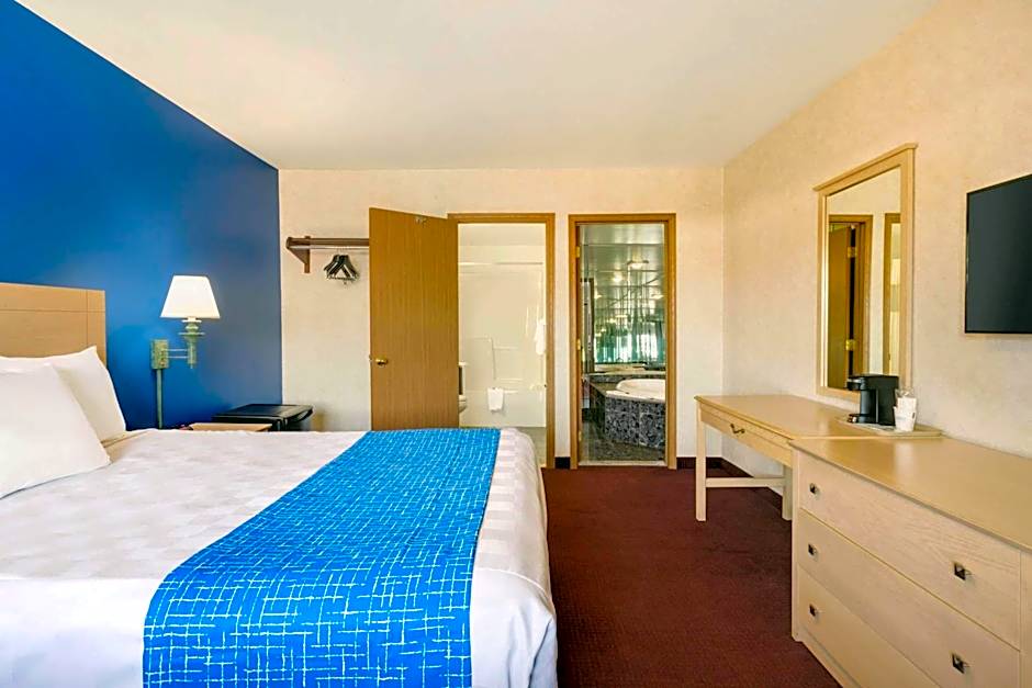Travelodge by Wyndham Niagara Falls