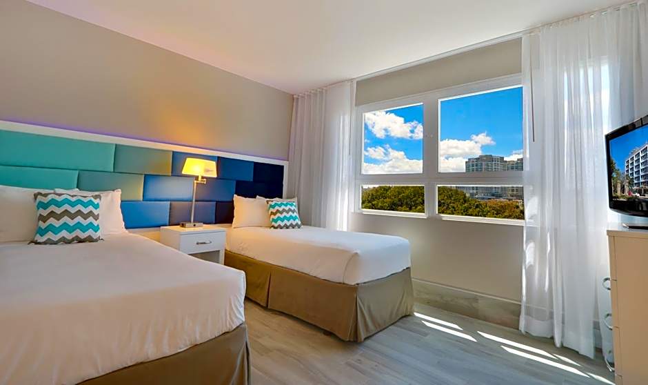 The Wave Hotel Condado