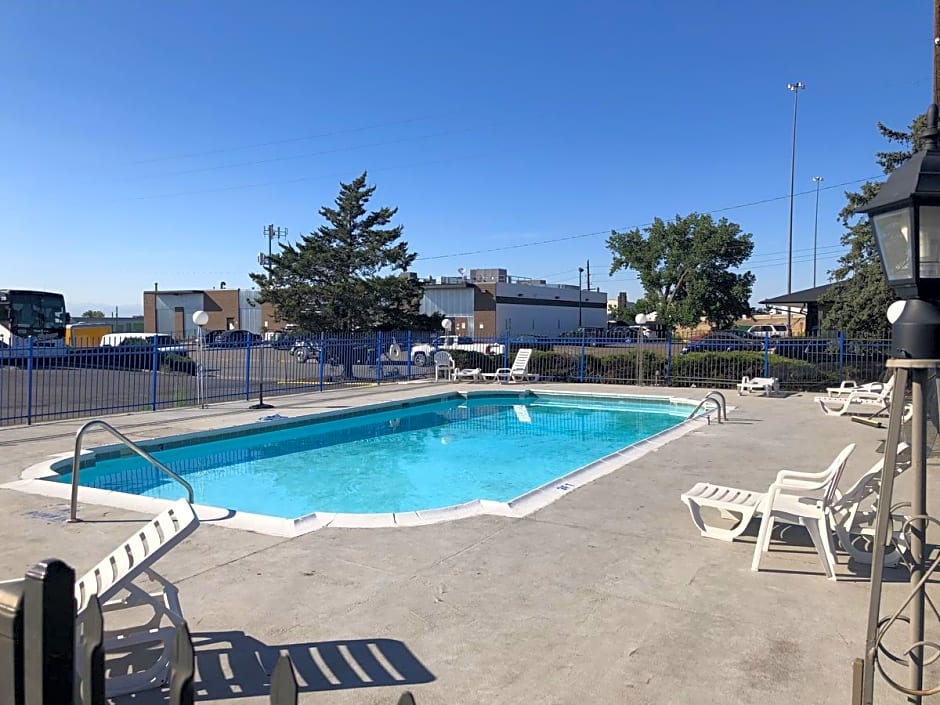 Americas Best Value Inn Denver