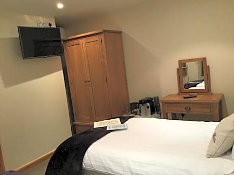 Twin Room - Ground Floor