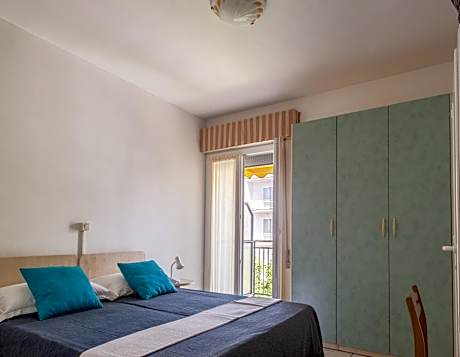 Triple Room with Balcony