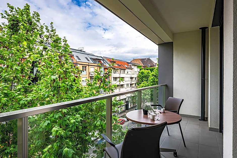 Spirit Apartments by FirstHost