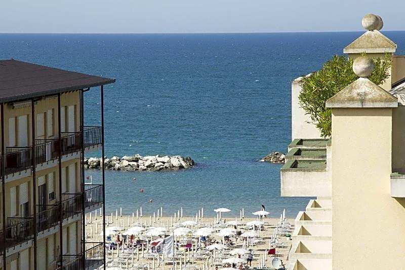 Hotel Nautilus