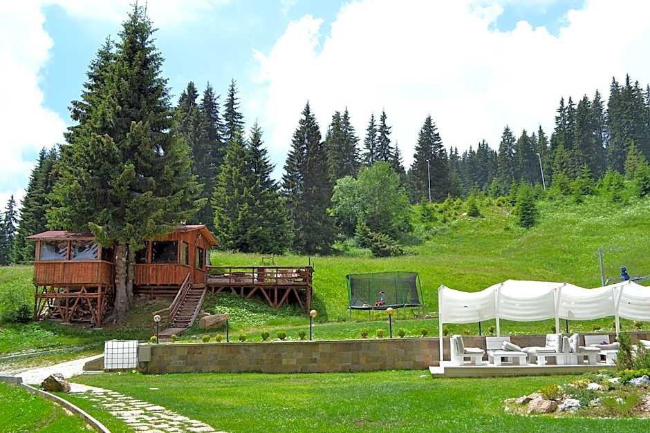 Forest Nook Aparthotel