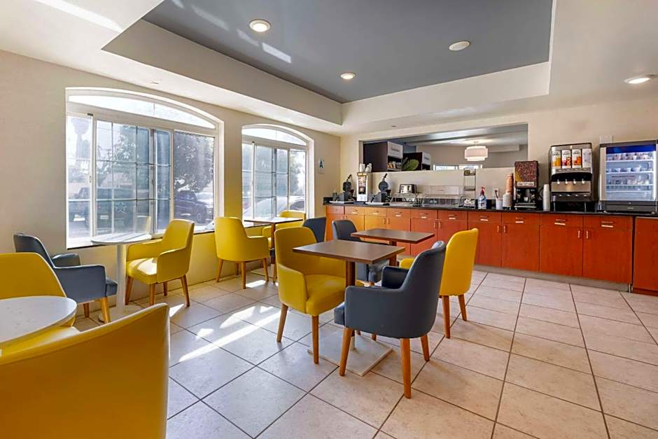 Comfort Suites Oceanside Camp Pendleton Area