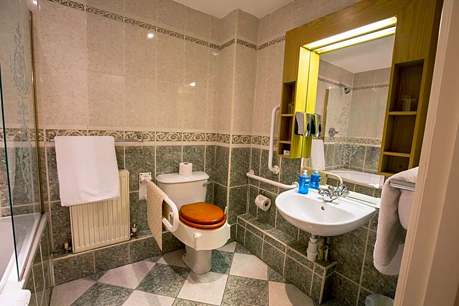 Harefield Manor Hotel