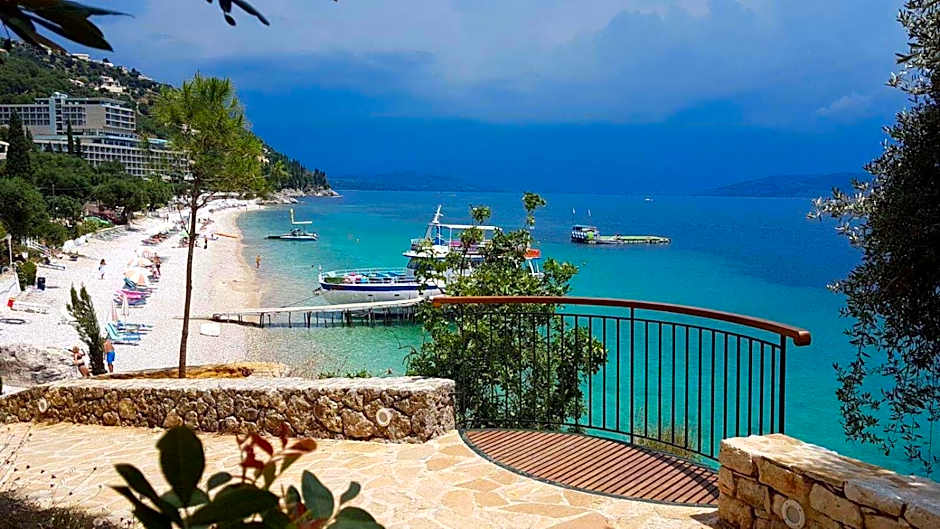 Krouzeri Beach Apartments