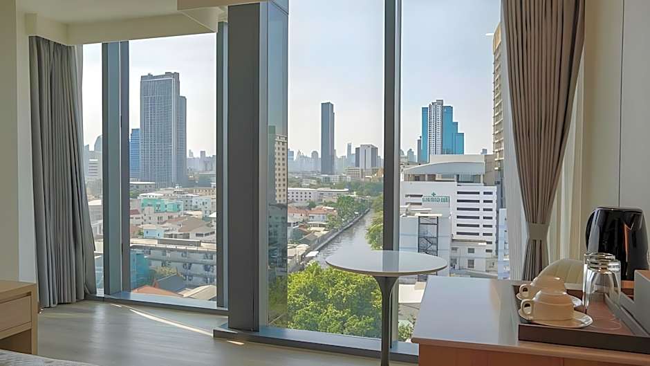 Shenzhen Tower Hotel Bangkok
