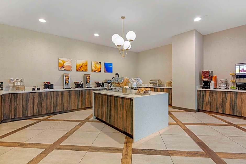 Comfort Inn & Suites Miami International Airport