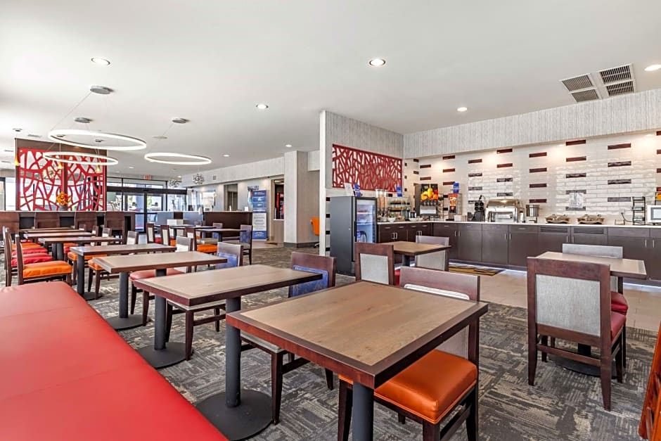 Best Western Plus Castlerock Inn & Suites