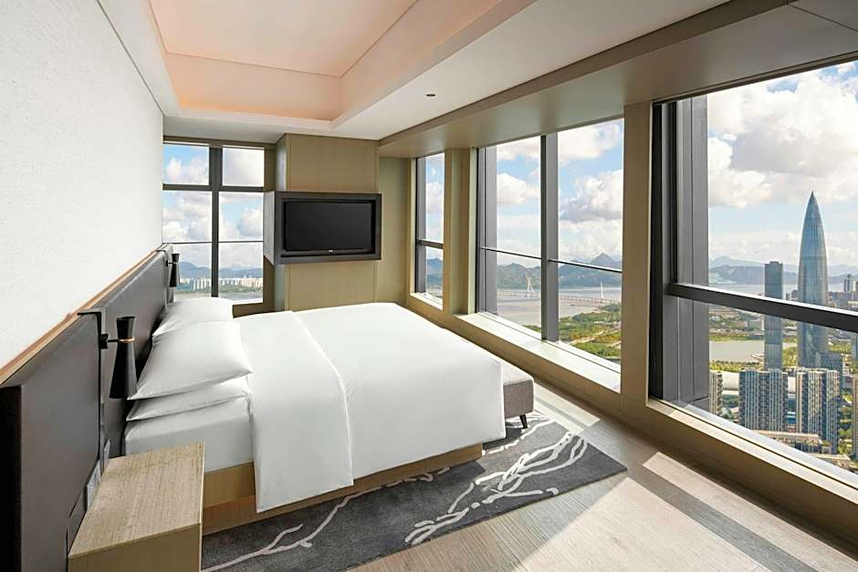 Renaissance Shenzhen Bay Hotel