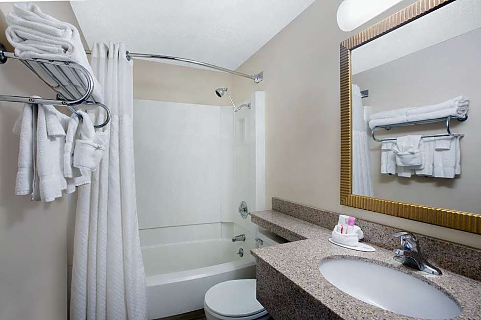 Super 8 by Wyndham Casper West by the River