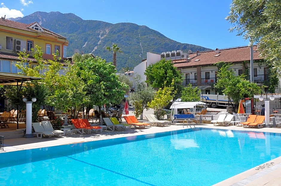 MESE HOTEL & APARTMENTS