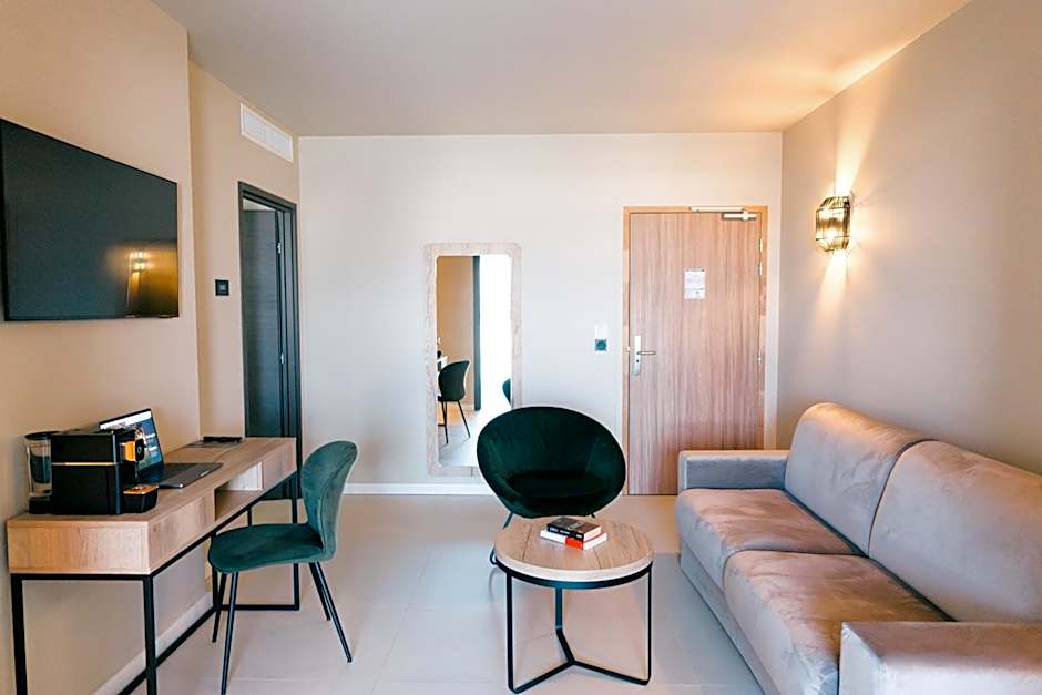 Hôtel Spa Restaurant La Madrague