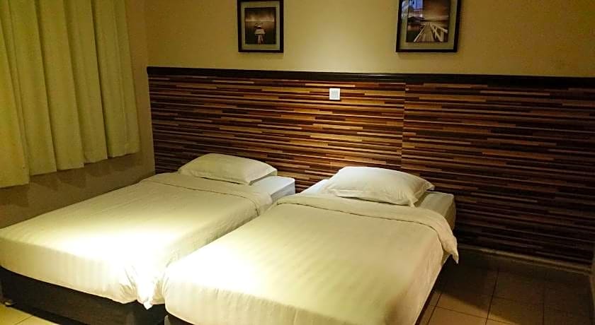 Iskandar Hotel
