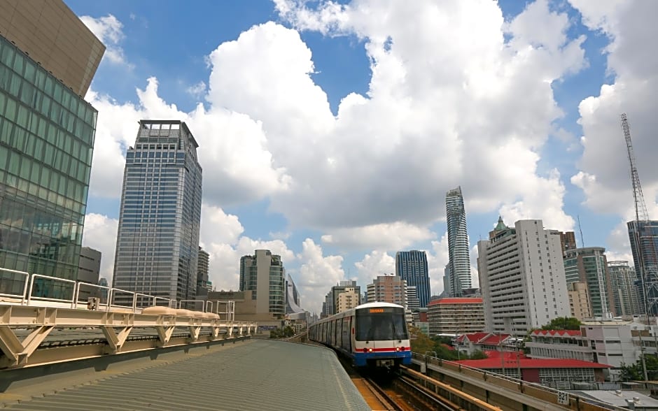 Conrad By Hilton Bangkok Residences