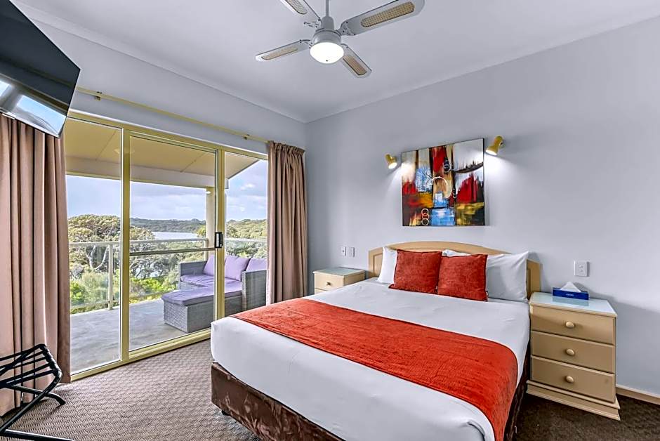 Lakeview Motel & Apartments