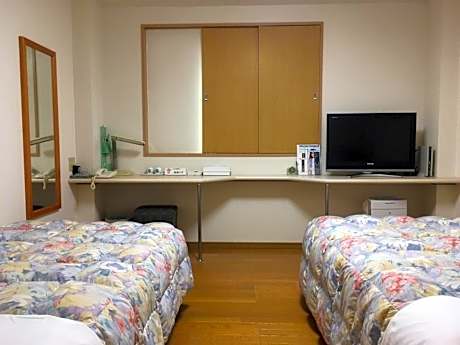 Twin Room - Non-Smoking