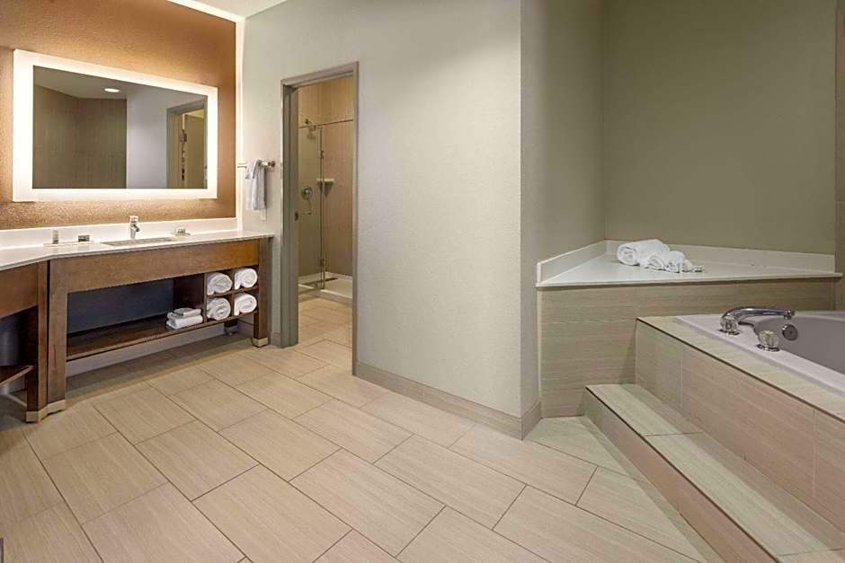 La Quinta Inn & Suites by Wyndham Kokomo