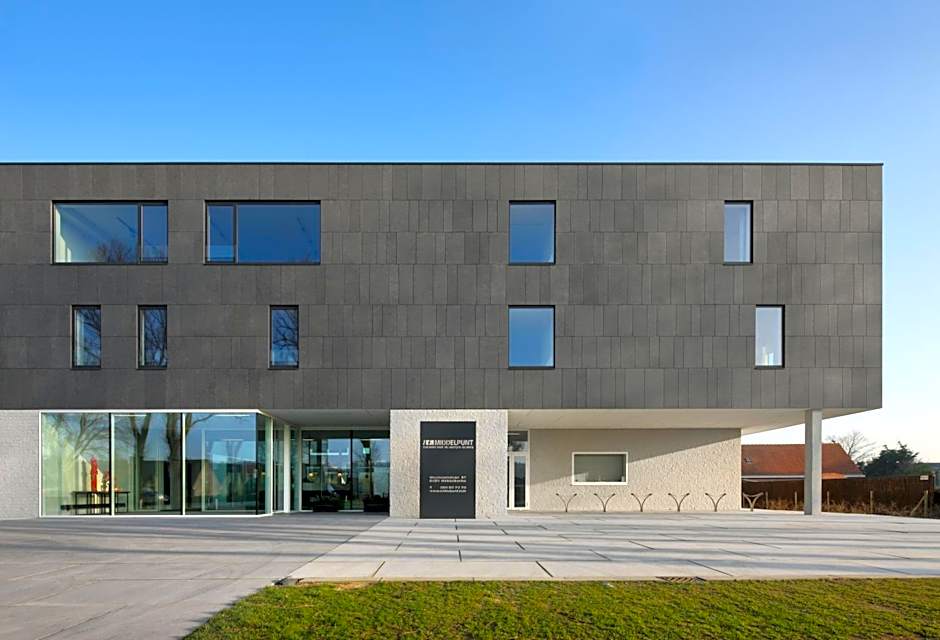 Hotel Middelpunt - Gratis Parking - Ontbijt inbegrepen!