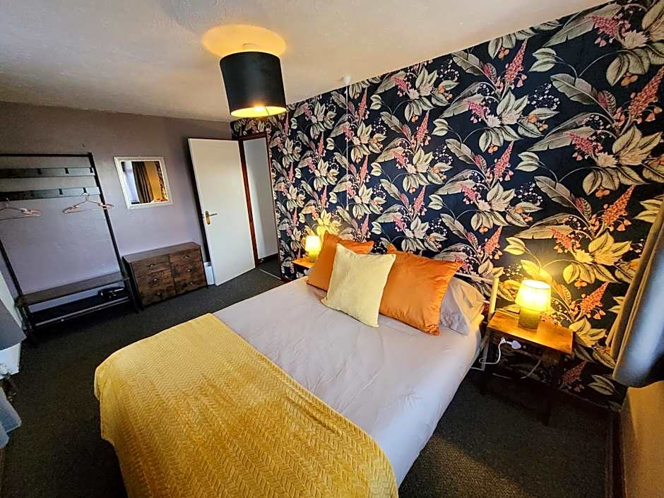 Farmhouse B&B Family stay or Romantic break, on our smallholding close to Narberth