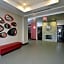 Holiday Inn Express & Suites Utica By IHG