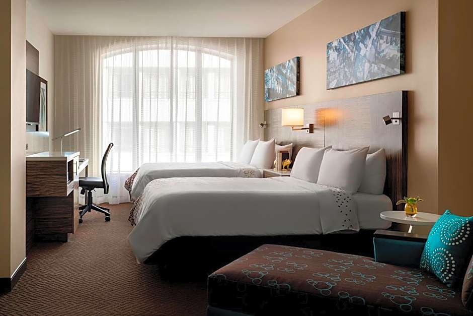 Renaissance by Marriott Denver Downtown City Center Hotel
