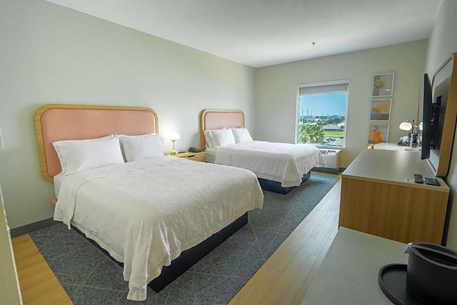 Hampton Inn & Suites Mission