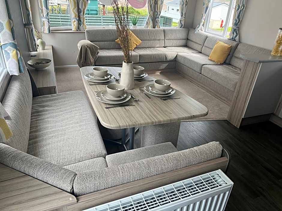 Robinson retreats beautiful caravan with sea views pet friendly