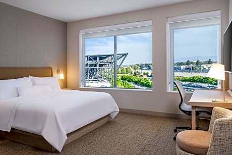 Standard King Room
