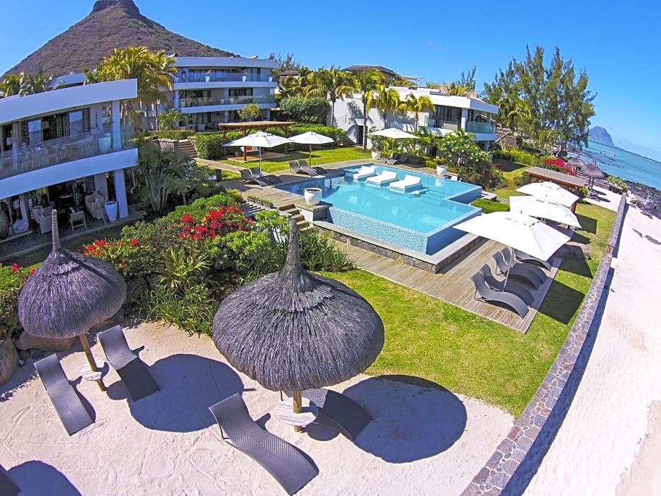 Leora Beach by horizon holidays