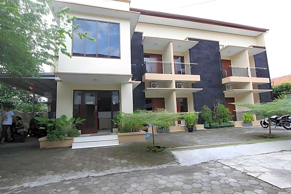 RedDoorz @ Turangga Sari