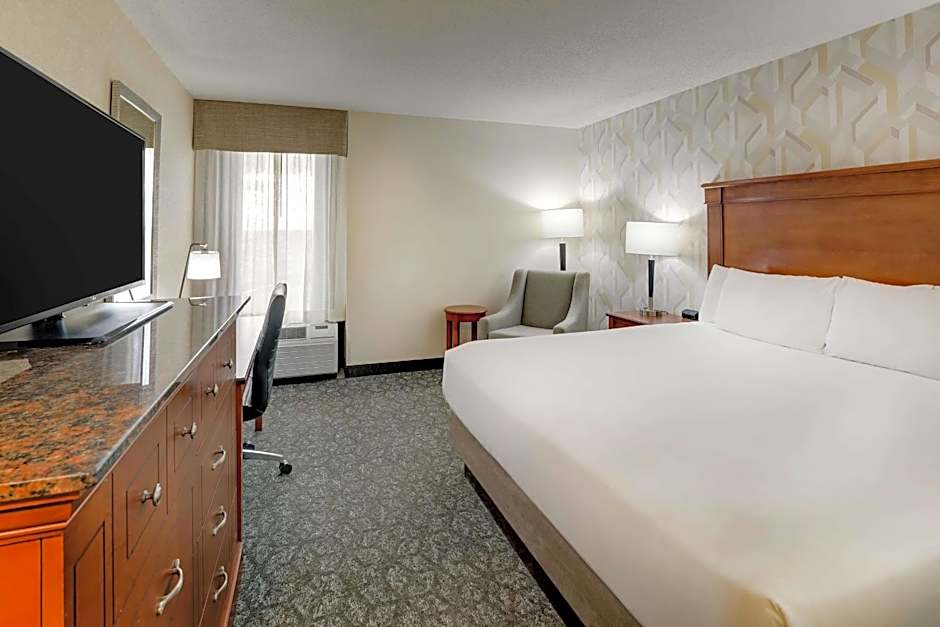 Drury Inn & Suites Marion