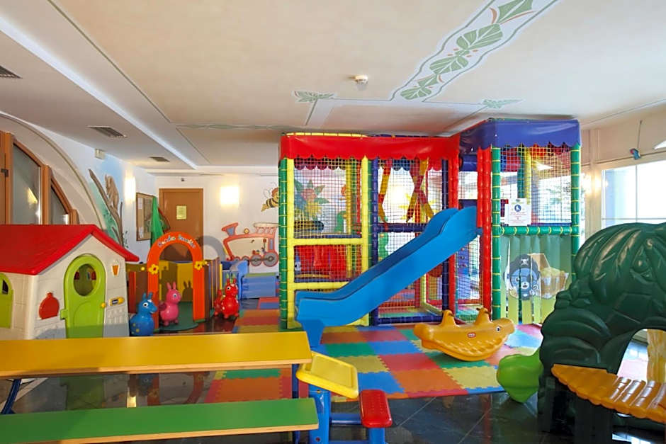 Alexander Hotel Alpine Wellness Dolomites