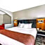 Quality Inn & Suites Manhattan