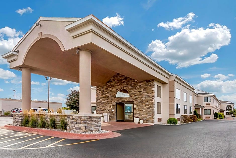 Comfort Inn Ludington near US-10